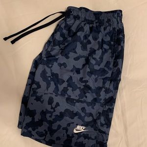 Nike Sportswear Authentic Woven Lined Flow Short
